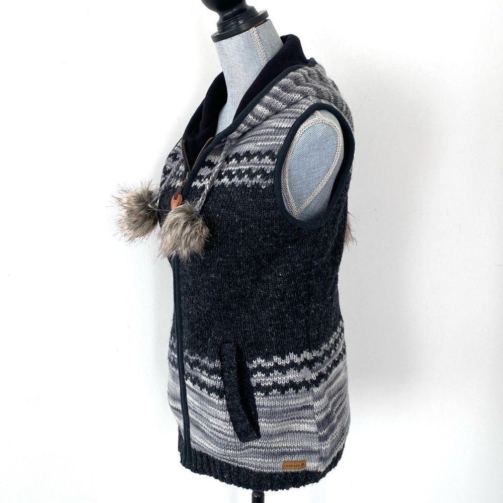 Laundromat Black & Gray Hooded Zip Knit Sweater Hooded Vest Fur Pom-pom